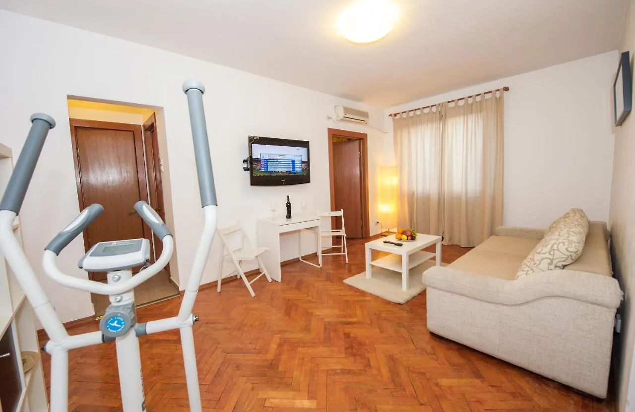 Universitate 1 location
